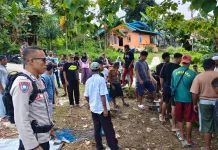 Bhabinkamtibmas Pariwari Bantu Penyembelihan Kurban Masjid Agung