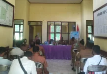 Kepala Distrik Kayauni Tekankan Pelayanan Publik Prima dan Kekompakan Tim