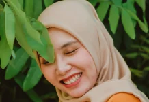 Tujuh Tips Cantik Alami tanpa Perawatan Mahal