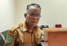 Pierre Kwando Imbau Masyarakat Sebarluaskan Informasi Operasi Katarak Gratis