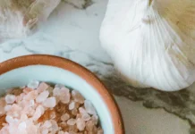 Tips Bawang Putih Dan Garam Perawatan Luar Untuk Kewanitaan