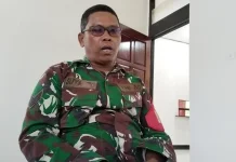 Babinsa Fakfak Utara Dukung Program Kelurahan Harmonis