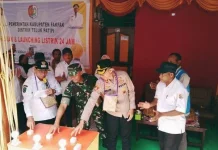 Bupati Fakfak Resmikan Listrik Dua Puluh Empat Jam Distrik Teluk Patipi
