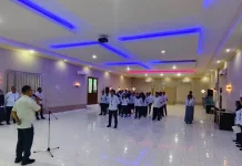 Kasubag TU RRI Fakfak Sampaikan Wacana Sistem Absensi Berbasis Kinerja Pegawai