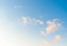 Manfaat Memandang Langit bagi Kesehatan Mentalmu