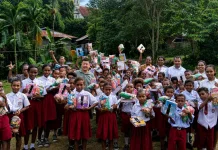 Josep Goenawan Ajak Siswa YPPK Utamakan Pendidikan Demi Masa Depan