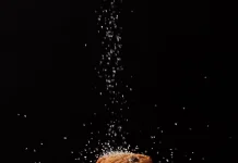 Amankah Konsumsi Makanan yang Belum 5 Menit Jatuh ke Lantai?