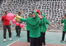 Persit Kodim 1803/Fakfak Gelar Lomba Kreasi dan Kekompakan Meriahkan HUT Ke-81 RI