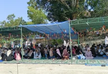 Guru dan Siswa SMA Negeri 2 Fakfak Kompak Meriahkan Maulid Nabi