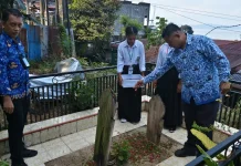 RRI Fakfak Ziarah Makam Senior usai Upacara HUT RRI
