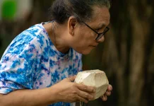 Apakah Boleh Minum Obat setelah Minum Air Kelapa