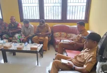 Babinsa Fakfak Barat Dukung Persiapan Pembangunan Sekolah Rakyat Perwasak