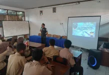 Polres Fakfak Sosialisasikan Super App Polri kepada 80 Pelajar
