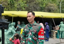 Kodim 1803/Fakfak Gelar Bazar Murah, Kebutuhan Pokok Dijual Terjangkau