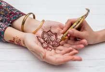 Ketahui Cara Menghilangkan Henna di Tangan