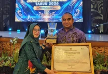 Komitmen Lindungi Pekerja, Fakfak Raih Jamsostek Award Terbaik Pertama