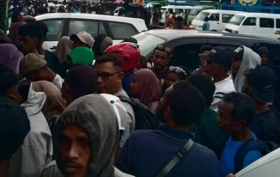 Ratusan Pemudik Tujuan Maluku Padati Pelabuhan Fakfak jelang Lebaran