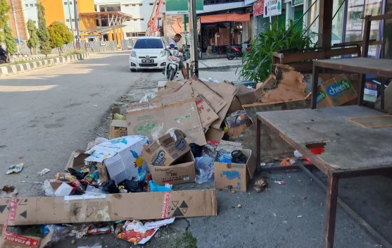 Warga Fakfak Diajak Pilah Sampah dari Rumah