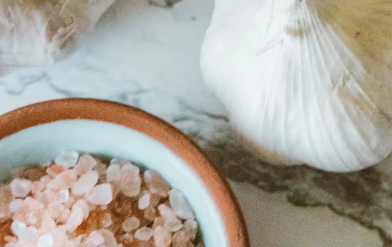 Tips Bawang Putih Dan Garam Perawatan Luar Untuk Kewanitaan