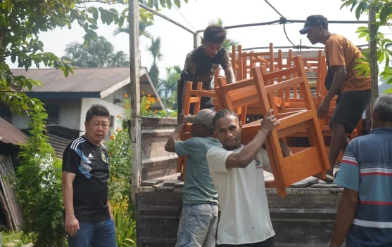 Bukan Sekadar Meja Kursi, Josep Goenawan Bawa Pesan Kepedulian
