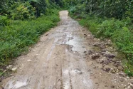 Akses Darat Rusak Parah, Warga Fakfak Timur Menjerit