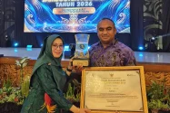 Komitmen Lindungi Pekerja, Fakfak Raih Jamsostek Award Terbaik Pertama