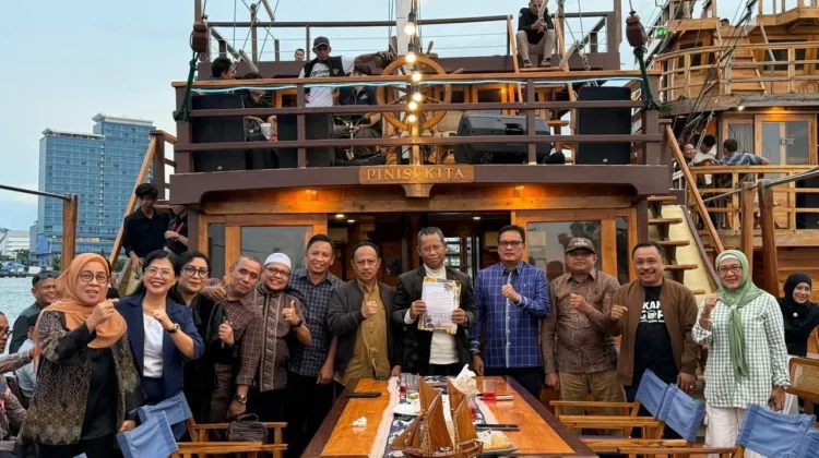 Kakankemenag Gorontalo Teken Deklarasi Kapal Pinisi Rakerwil Kemenag