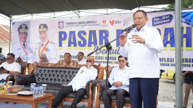 Di Pasar Murah, Gubernur Ajak Warga Sambut Ramadan dengan Hati Bersih