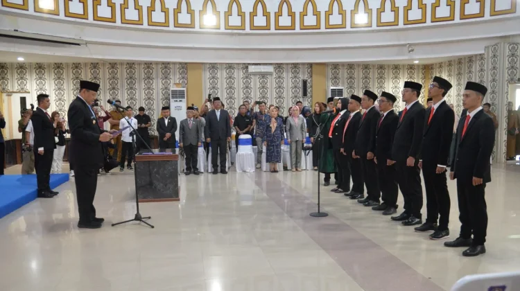 Gubernur Lantik Tujuh Anggota KPID Provinsi Gorontalo