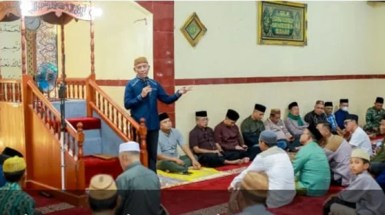 Tim II Safari Ramadan Pohuwato Tarawih di Randangan