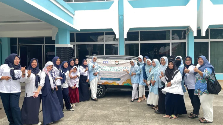 Semangat Ramadan, Dharma Wanita Persatuan LPP RRI Gorontalo Berbagi Takjil
