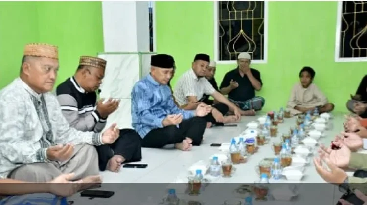 Bupati Pohuwato Buka Puasa Bersama Warga