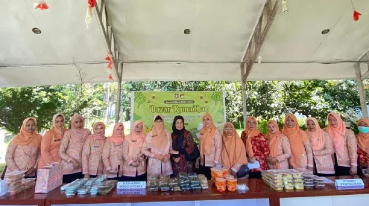 Ragam Produk Warnai Bazar Ramadan DWP BKPSDM Gorontalo