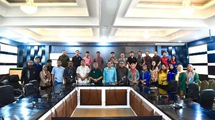 Bupati Gorontalo Pastikan Perusahaan Mulai Bayar THR Pekerja Secara Bertahap