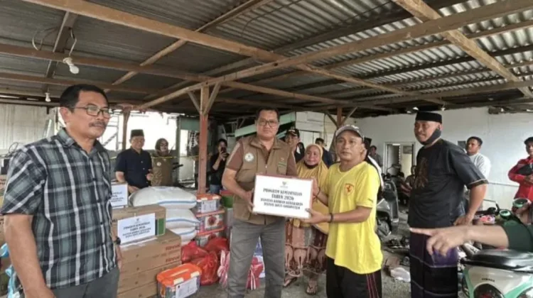 Pemkot Gorontalo Salurkan Bantuan Korban Kebakaran di Ipilo