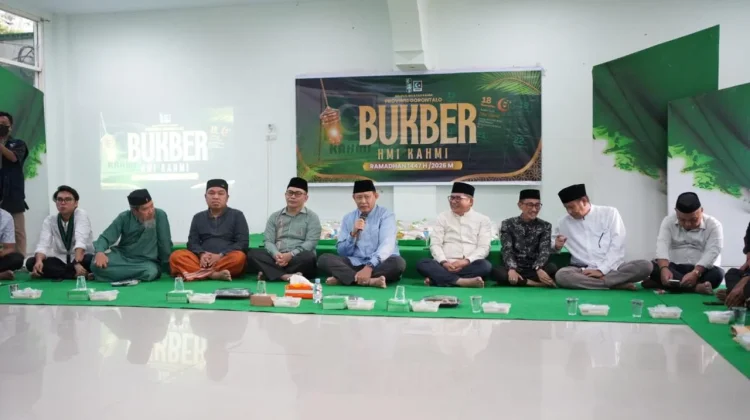 Gubernur Gusnar Ajak Perkuat Silaturahmi di Bukber KAHMI
