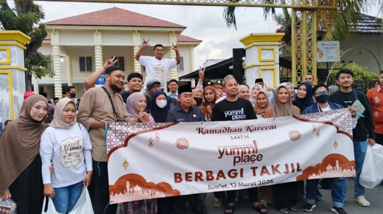 UMKM Gorontalo Berbagi 1.150 Paket Buka Puasa, Wali Kota Turut Apresiasi