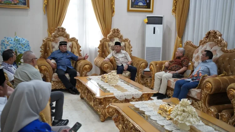 Silaturahmi Rahmat Gobel ke Gubernur Gusnar, Perkuat Pembangunan Daerah