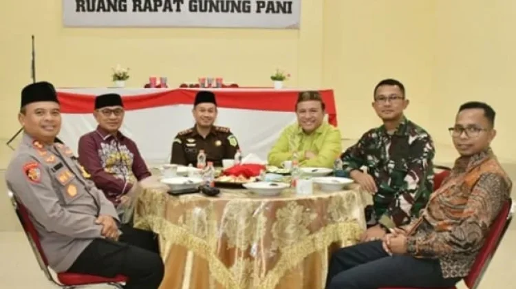 Forkopimda Pohuwato Buka Puasa Bersama Usai Apel