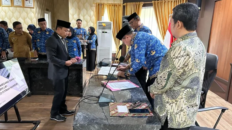 Gubernur Kukuhkan Komisaris BUMD Gorontalo