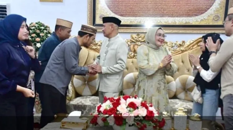 Open House Bupati Pohuwato, Warga Antusias