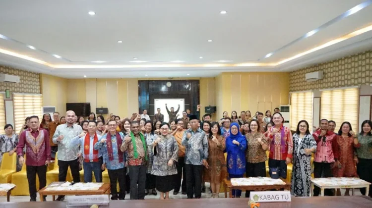 Dirjen Bimas Kristen Tegaskan Peran Strategis Penyuluh dan Guru Agama