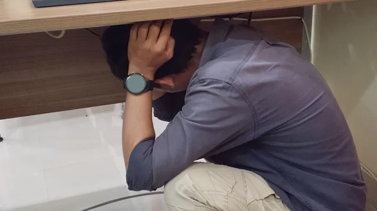 Cara Menyelamatkan dan Melindungi Diri saat Terjadi Gempa Bumi