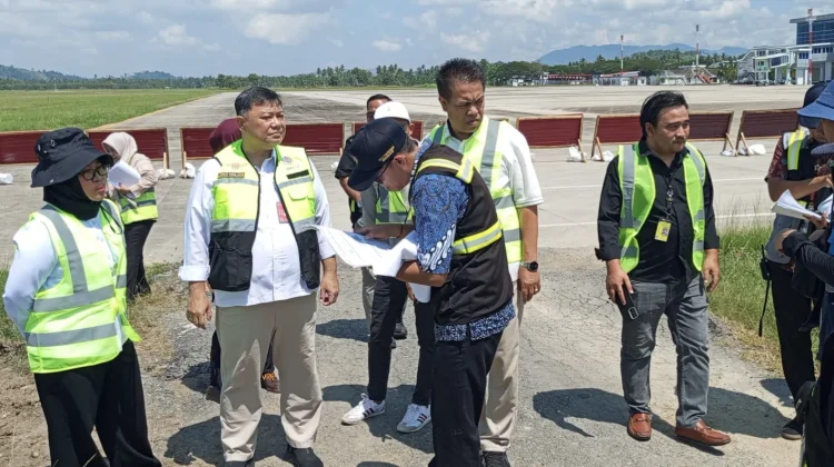DPRD Gorontalo Tinjau Proyek Bandara Djalaluddin, Dukung Embarkasi Haji Penuh