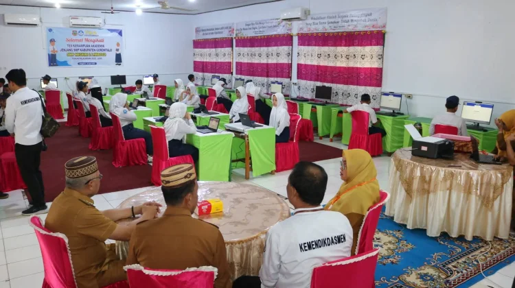 Pemkab Gorontalo Pantau Pelaksanaan TKA Tingkat SMP