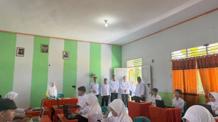 Hari Pertama Pelaksanaan TKA, Kemenag Kabgor Turun Lakukan Monitoring