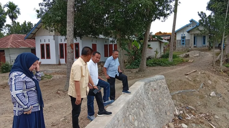 Komisi III DPRD Provinsi Gorontalo Tinjau Infrastruktur Rusak di Boalemo