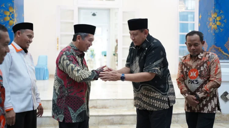 Presiden PKS Minta Kadernya Dukung Kebijakan Gubernur Gusnar