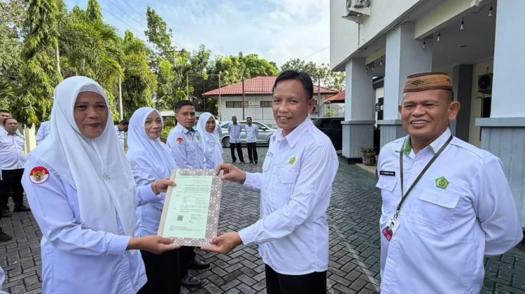 Tiga ASN Kemenag Kabgor Terima Kenaikan Pangkat
