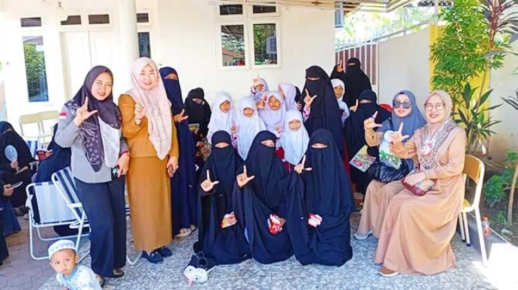 Literasi Menyapa Santri, Pusling Arpus Gorontalo Kunjungi PKBM Darul Quran